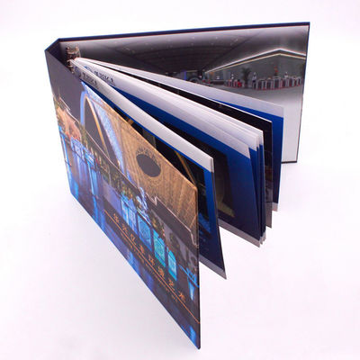 การพิมพ์แบบมืออาชีพ หนังสือพิมพ์สีเต็ม หนังสือปกแข็ง พร้อม SPOT UV